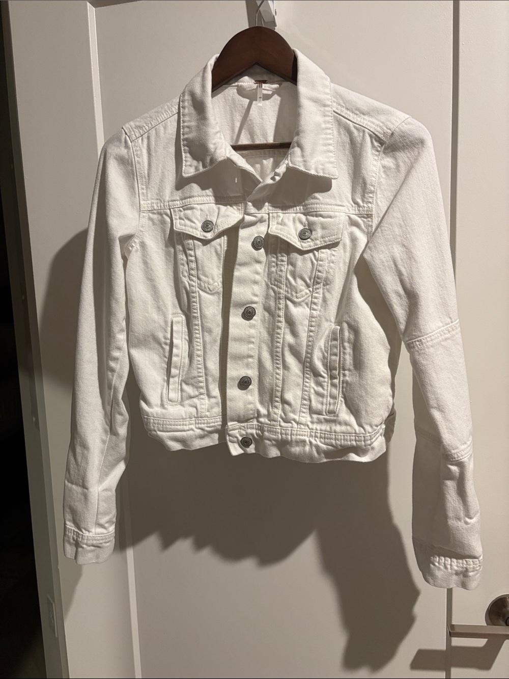 Free people white denim jacket xs